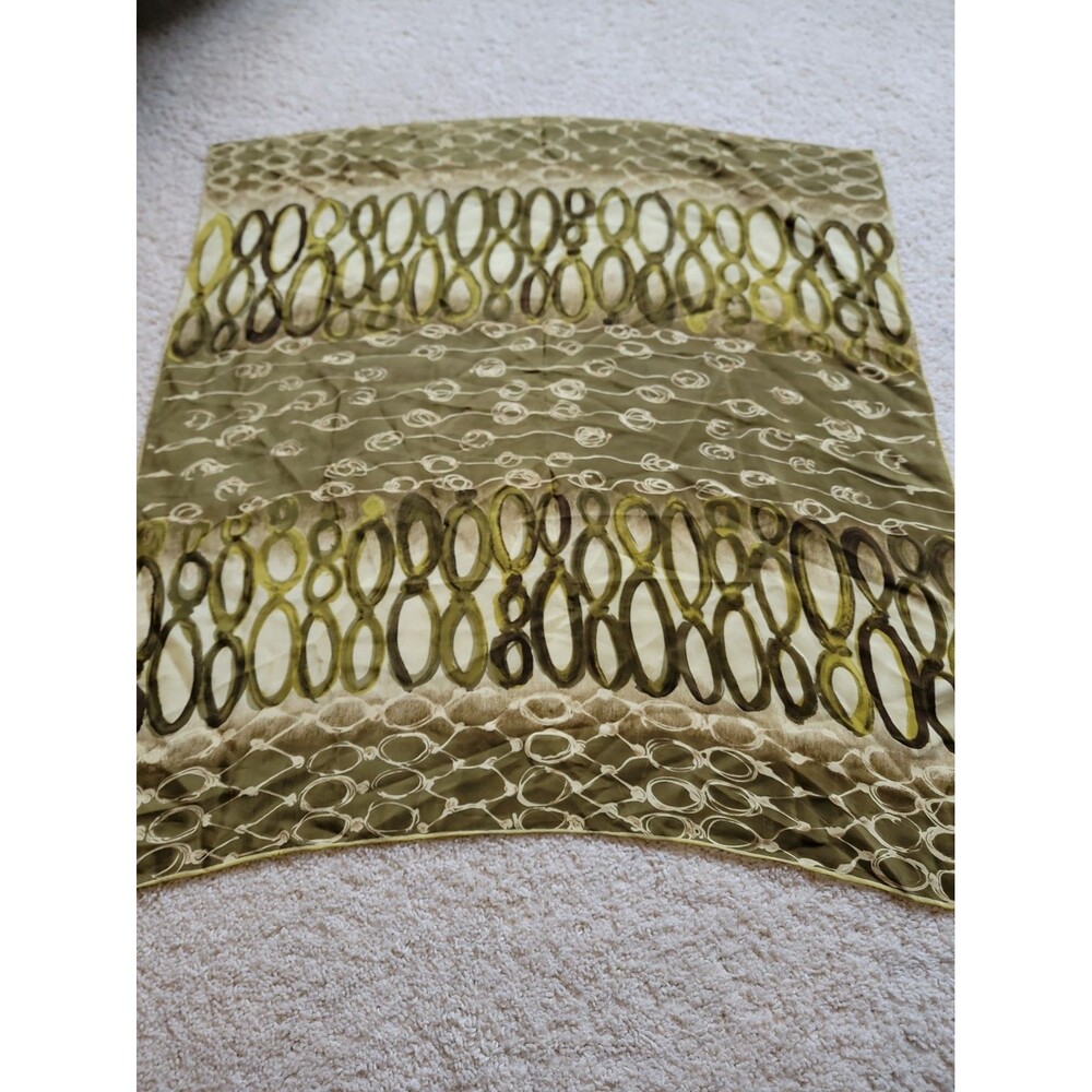 Kimball Women’s Square Scarf Beige/Green/Brown Circle Pattern 29x30